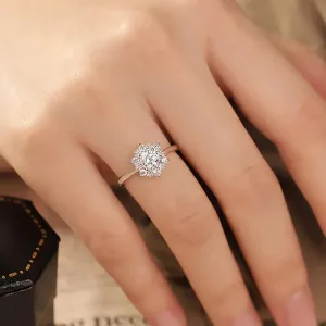 Molly sends video Light Luxury Snowflake Open Ring Niche Advanced Sense Couple's Wedding Ring Model Cross-border live streaming hot-