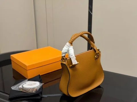 [na9 Ready Stock] Matching Box Size 30 * 23cm Celebrity Same Style Saddle Bag Unique Handbag Handbag Shoulder Bag 8