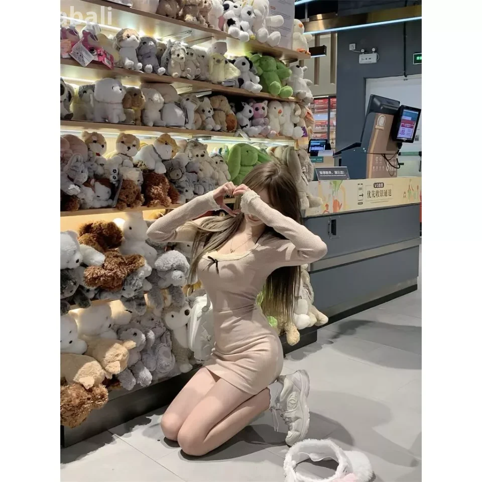 Lace Dress Splicing Dress Square Neck Dress Sweet Hot Dress Hot Girl Dress Showing Body Dress Narrow-Waisted Dress Thin Dress Long