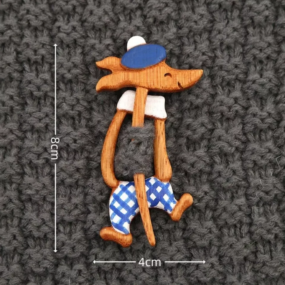 KANGN Wooden Brooch, Hollow Cartoon Animal Sweater Pin, Cute Mini Unisex Design DIY Scarf Buckle Clothing Accessorres